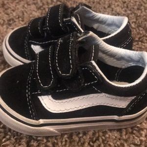 Baby Vans Size 4